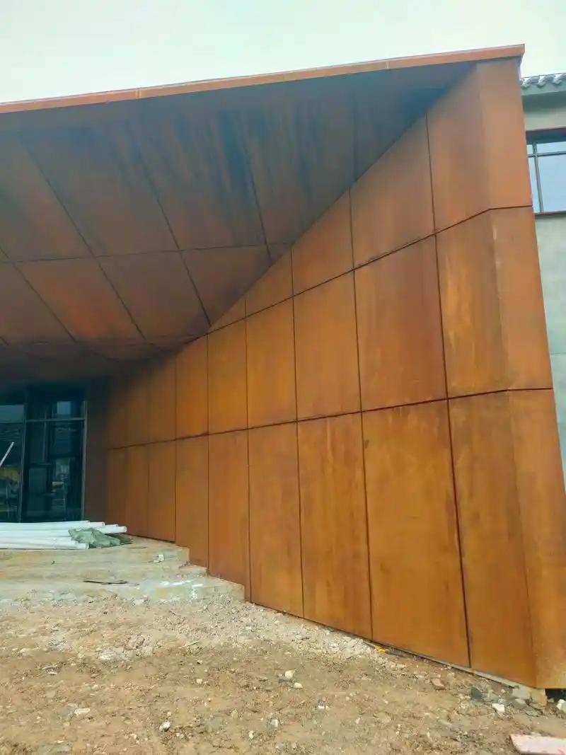 北辰锈钢板幕墙